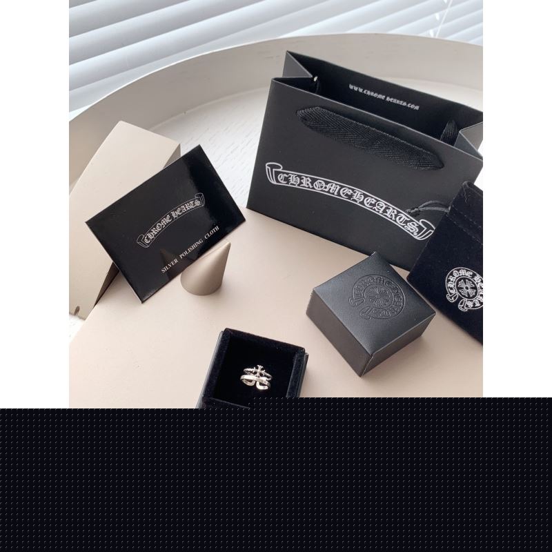 Ch**me He**ts rings